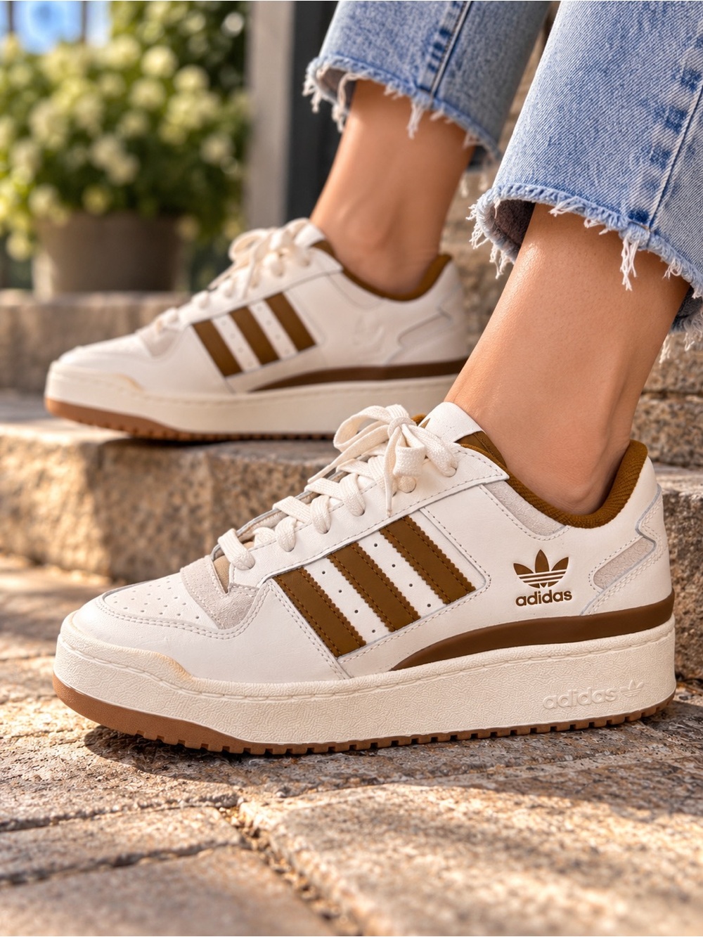 ADIDAS Forum Women's Cream & Brown Low-Top Sneakers